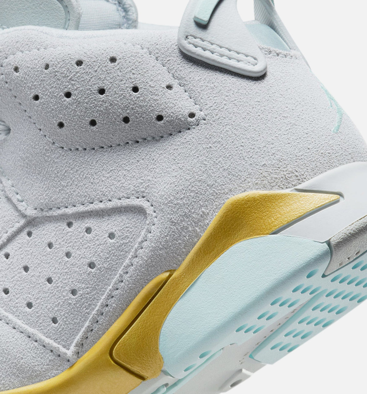 Air Jordan 6 Retro Pearl – Preschool Lifestyle Shoe in Pure Platinum/Glacier Blue/Metallic Gold