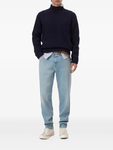 Closed roll-neck wool sweater