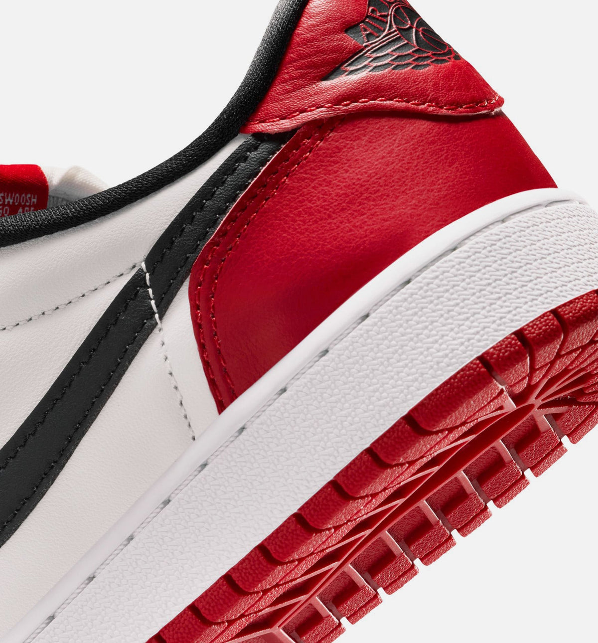 Air Jordan 1 Retro Low OG Chicago Grade School – Varsity Red/Black/Summit White