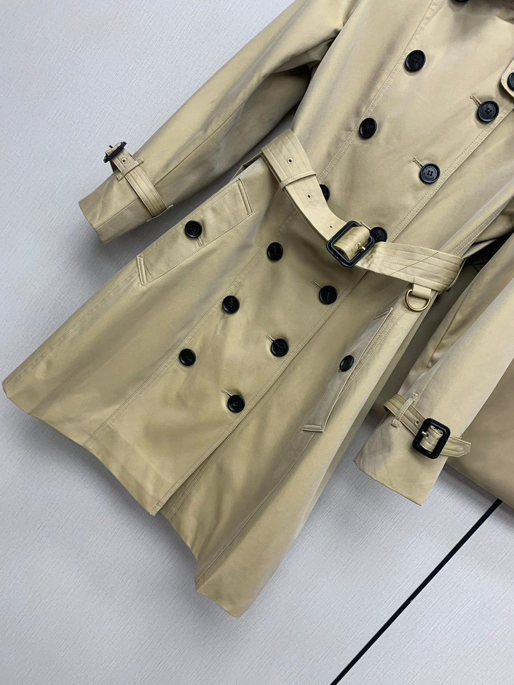 Burberry Sandringham Women's Trench Coat