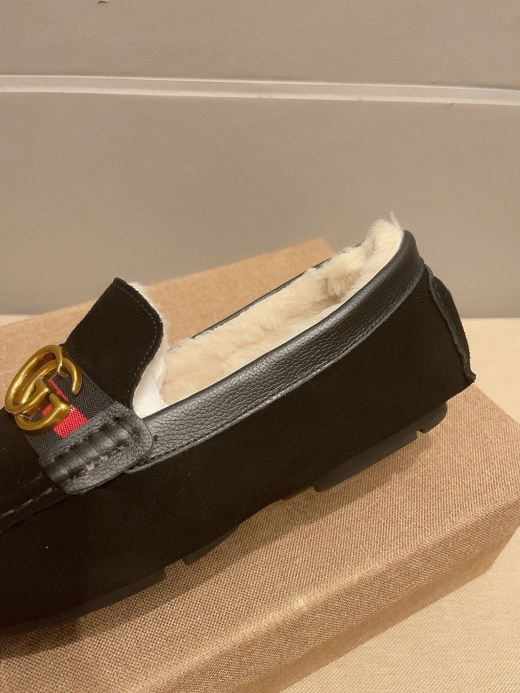 Gucci Men's Black Stripe Plush-Lined Loafers