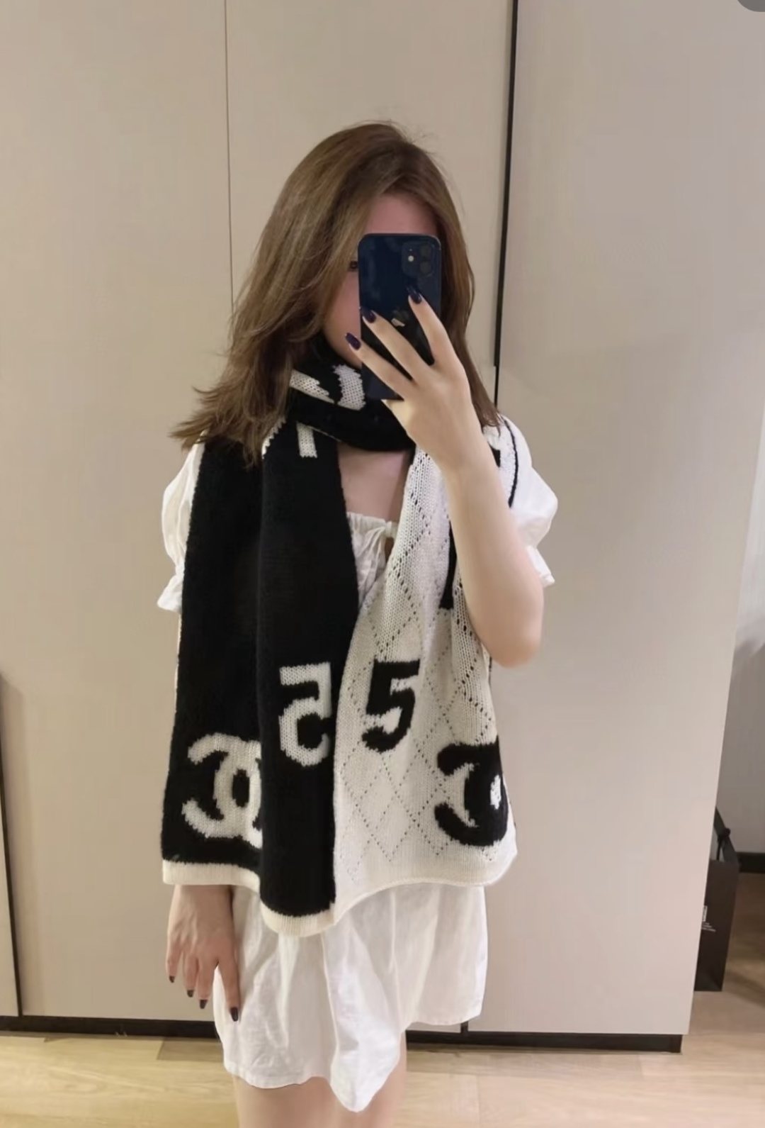 Chanel Logo Motif Knit Scarf